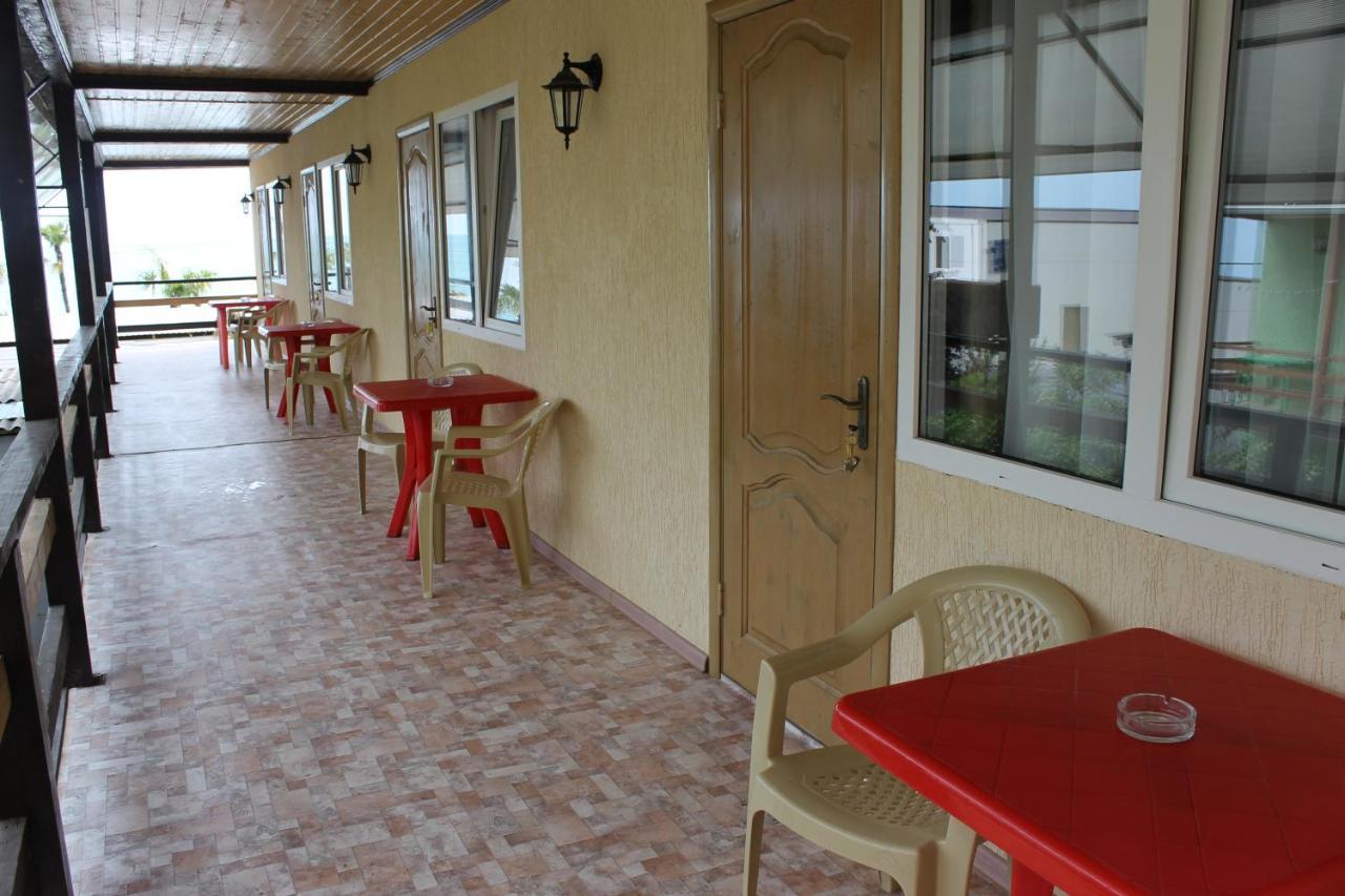 Sea Breeze Guest House Lidzava Luaran gambar
