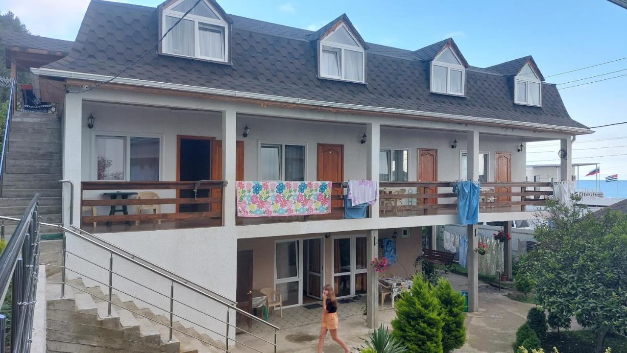 Sea Breeze Guest House Lidzava Luaran gambar